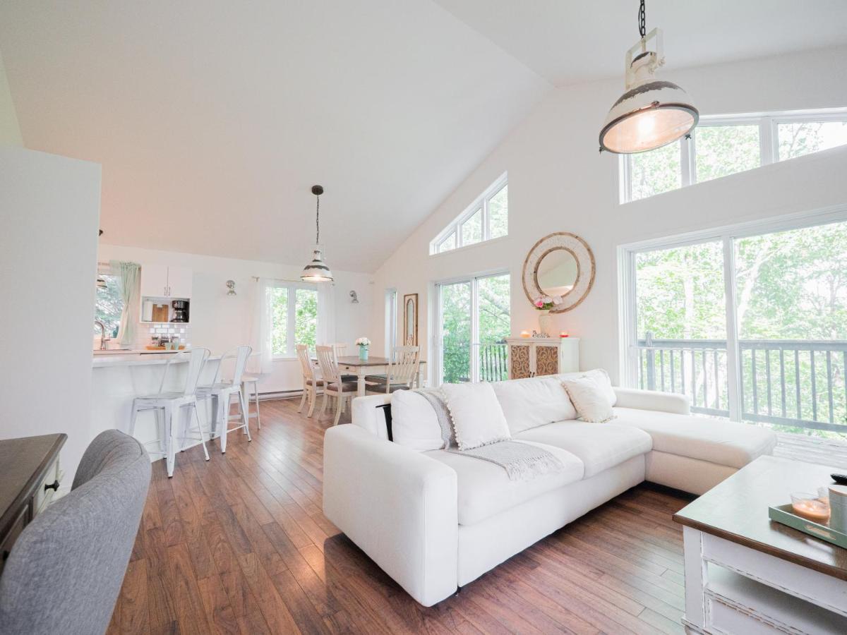 French Countryside Chic 2-Bedroom Chalet Prince Mont-Tremblant Extérieur photo