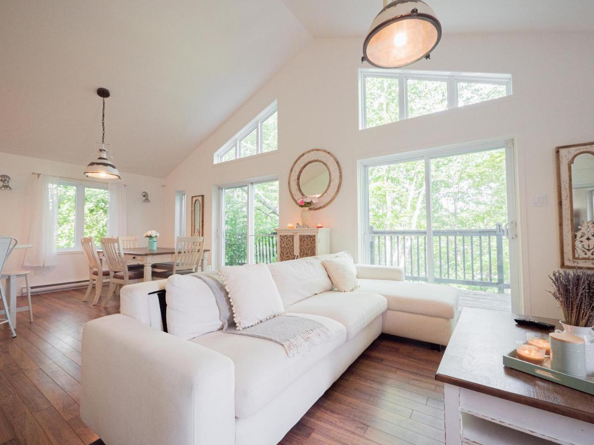French Countryside Chic 2-Bedroom Chalet Prince Mont-Tremblant Extérieur photo