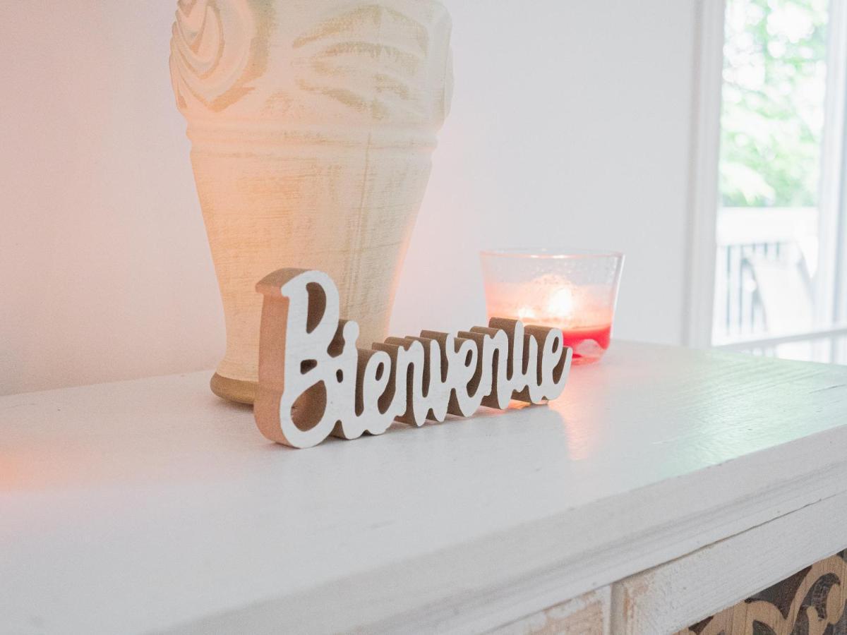 French Countryside Chic 2-Bedroom Chalet Prince Mont-Tremblant Extérieur photo