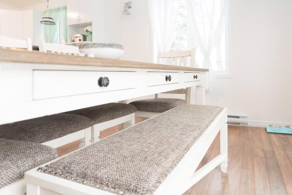 French Countryside Chic 2-Bedroom Chalet Prince Mont-Tremblant Extérieur photo